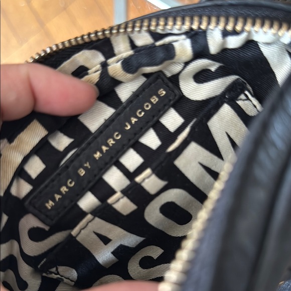 Marc by Marc Jacobs Black Leather Crossbody Bag - Picture 5 of 11